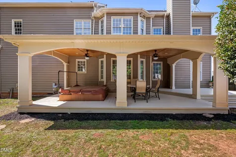 805 Cricketfield Lane Cary NC 27518