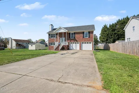 3904 Riverdale Road Greensboro NC 27406