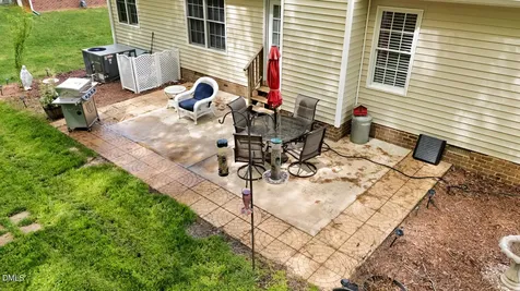 2265 Sunberry Drive Graham NC 27253