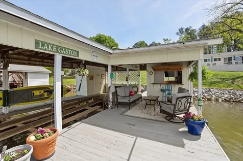 121 Hilltop Circle Littleton NC 27850