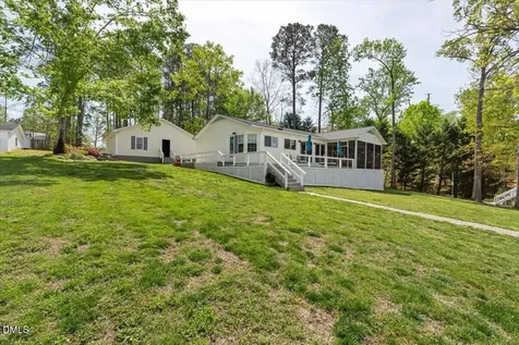 121 Hilltop Circle Littleton NC 27850