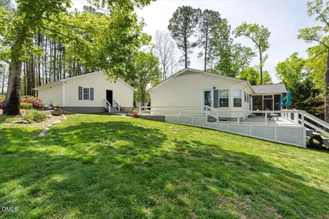121 Hilltop Circle Littleton NC 27850