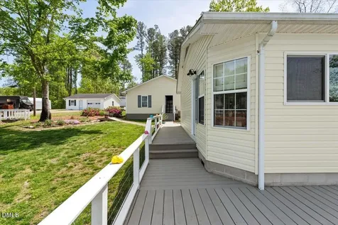 121 Hilltop Circle Littleton NC 27850
