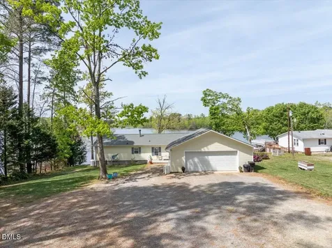 121 Hilltop Circle Littleton NC 27850