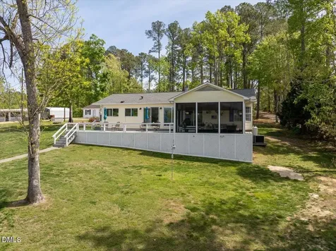 121 Hilltop Circle Littleton NC 27850