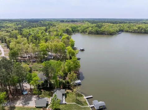 121 Hilltop Circle Littleton NC 27850