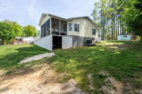 121 Hilltop Circle Littleton NC 27850
