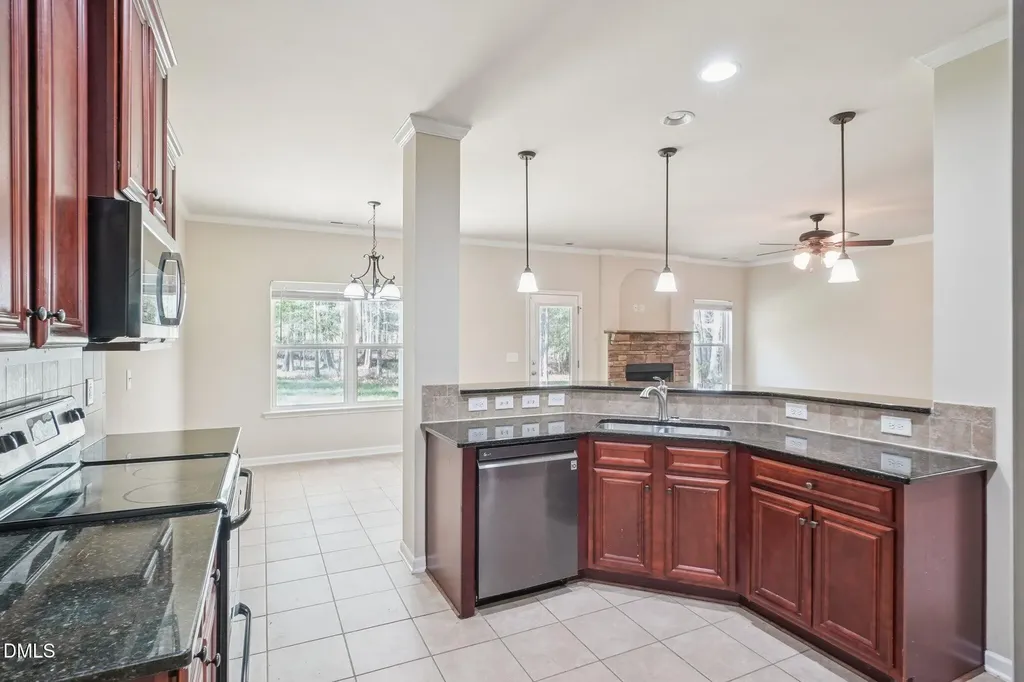 5552 Fantasy Moth Drive Garner NC 27529