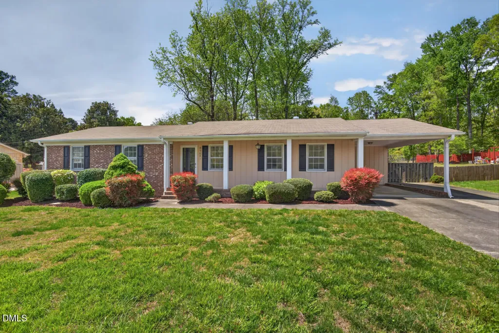 4905 Reigal Wood Road Durham NC 27712