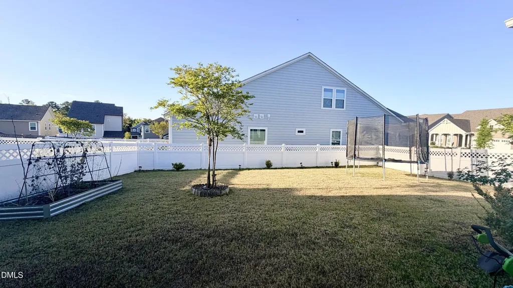 104 Sweet Vine Way Holly Springs NC 27540