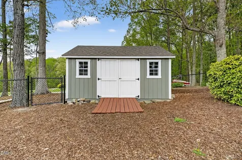 30 Ray Avenue Zebulon NC 27597