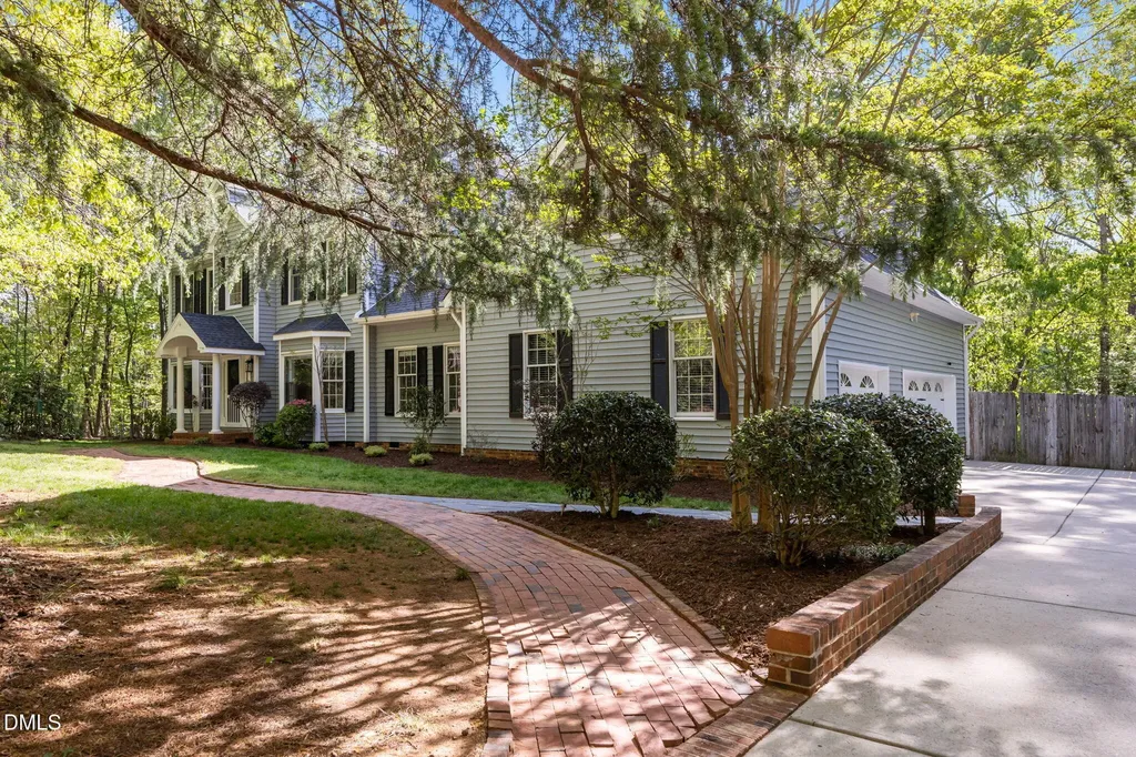 8728 Drew Lane Chapel Hill NC 27516