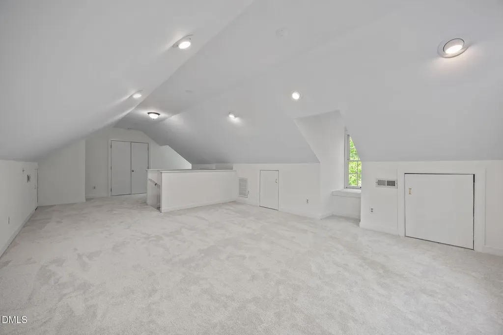 8728 Drew Lane Chapel Hill NC 27516