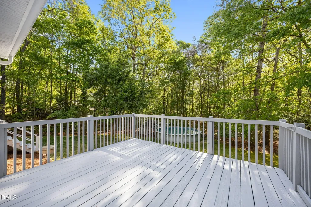 8728 Drew Lane Chapel Hill NC 27516