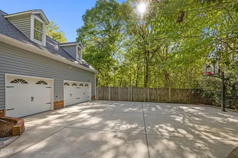8728 Drew Lane Chapel Hill NC 27516