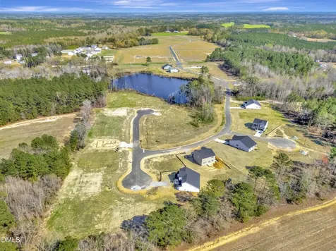 35 Windward Place Lillington NC 27546