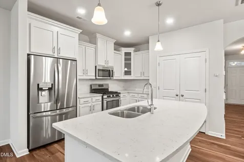 6183 Beale Loop Raleigh NC 27616