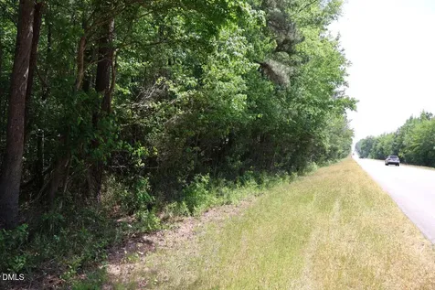 6901 Us Hwy 701 S Four Oaks NC 27524