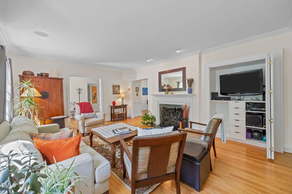 1712 Arlington Street Raleigh NC 27608