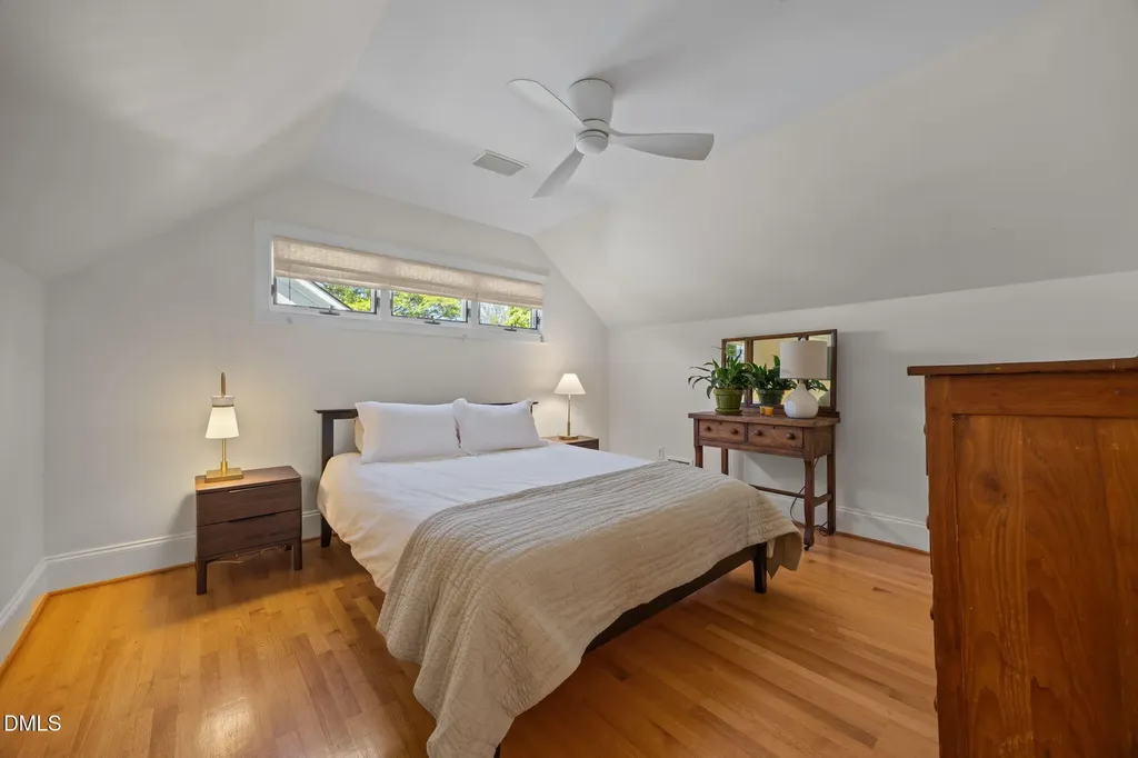 1712 Arlington Street Raleigh NC 27608