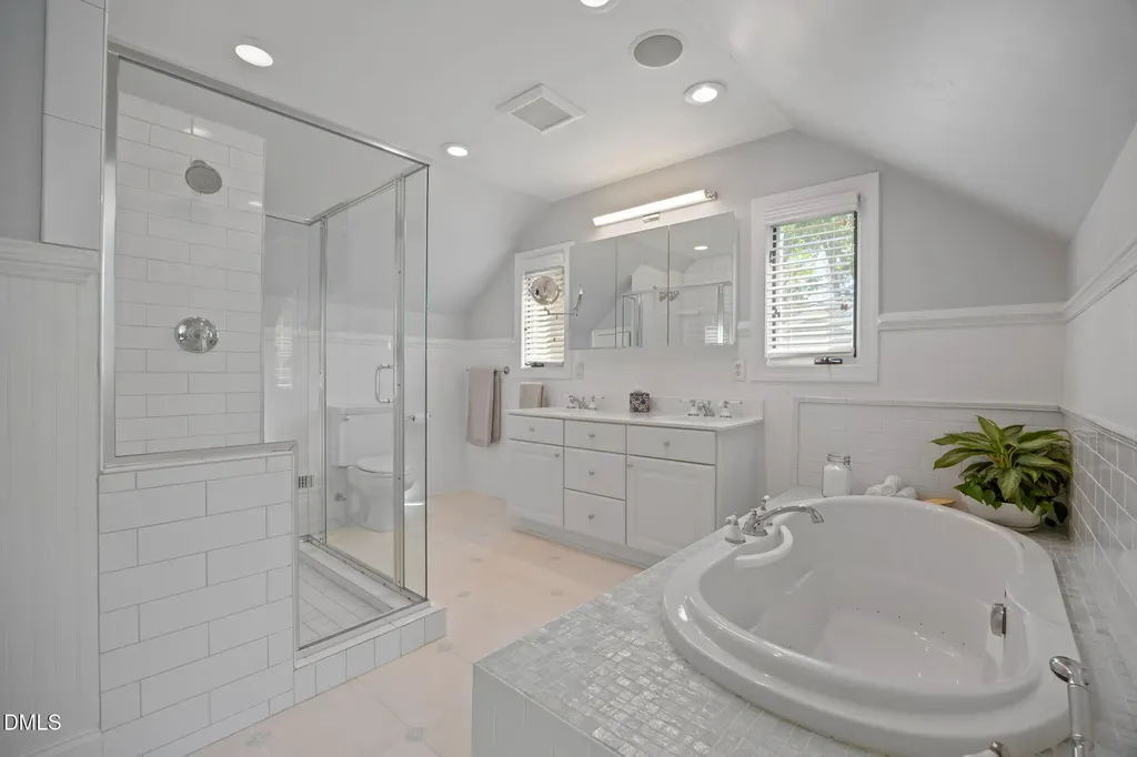 1712 Arlington Street Raleigh NC 27608