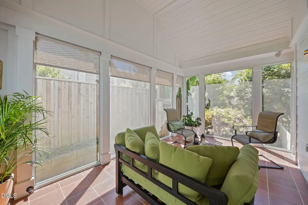 1712 Arlington Street Raleigh NC 27608