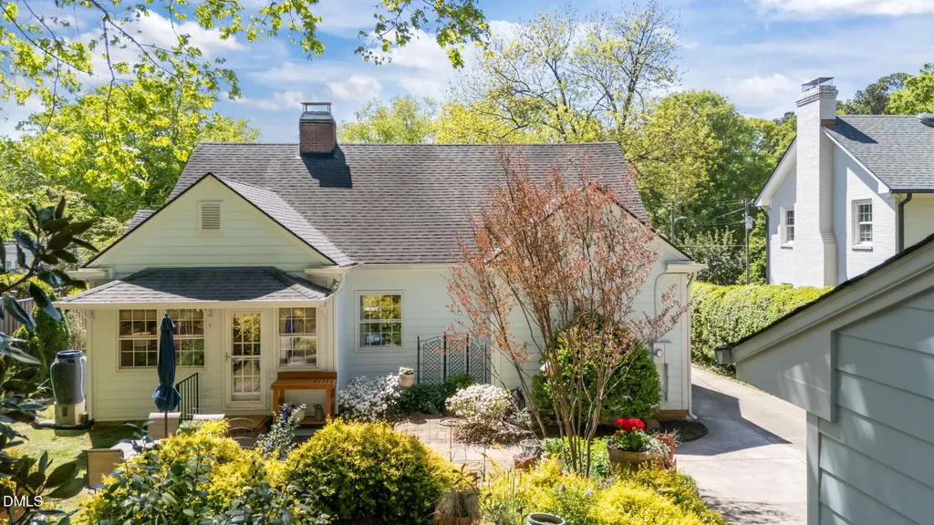 1712 Arlington Street Raleigh NC 27608