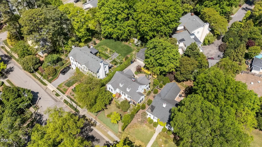 1712 Arlington Street Raleigh NC 27608