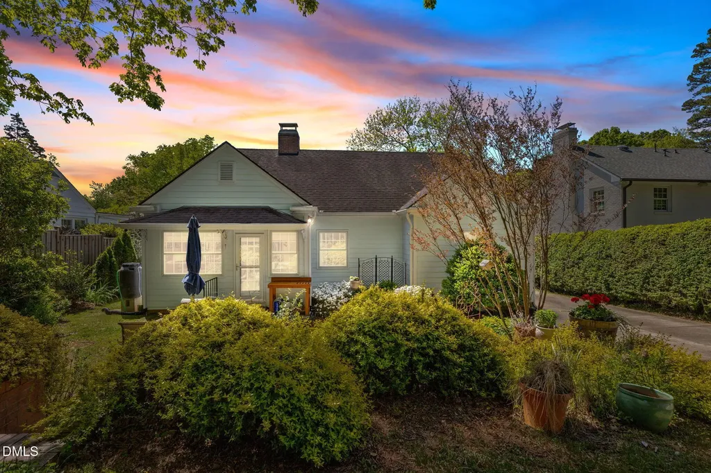 1712 Arlington Street Raleigh NC 27608