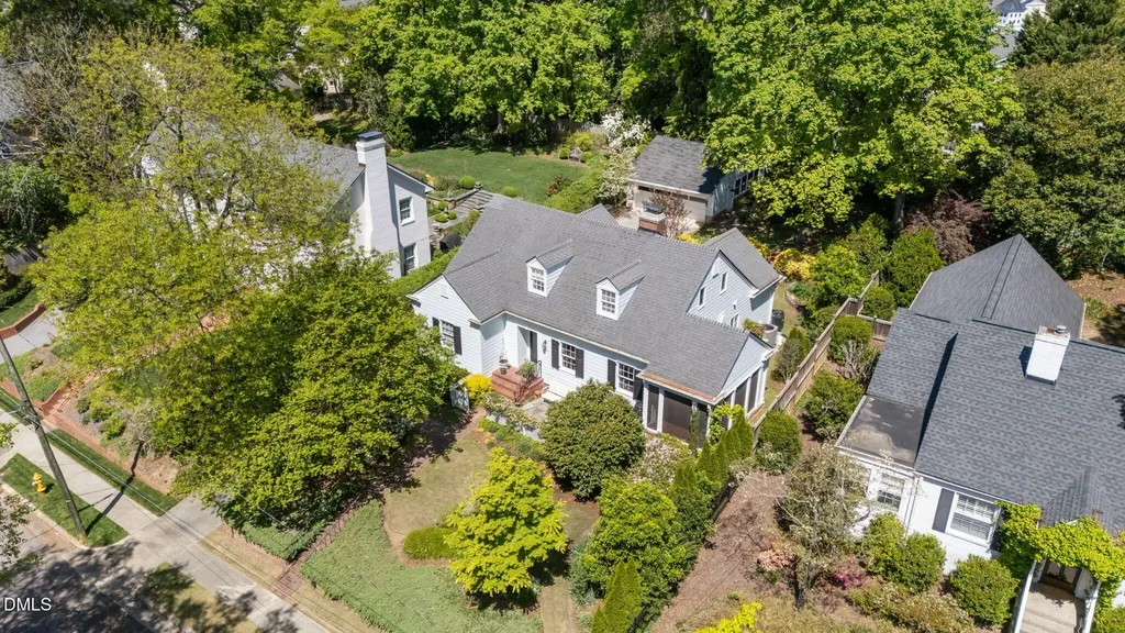 1712 Arlington Street Raleigh NC 27608