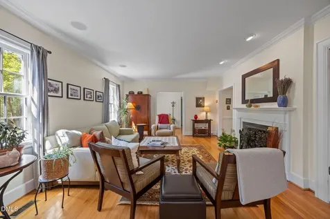 1712 Arlington Street Raleigh NC 27608