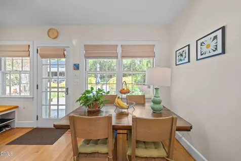 1712 Arlington Street Raleigh NC 27608