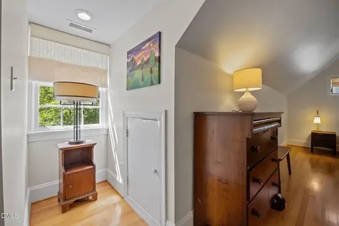 1712 Arlington Street Raleigh NC 27608