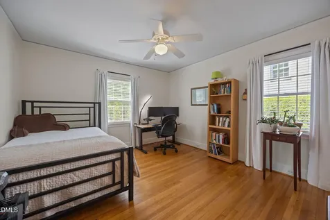 1712 Arlington Street Raleigh NC 27608