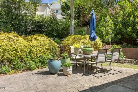 1712 Arlington Street Raleigh NC 27608