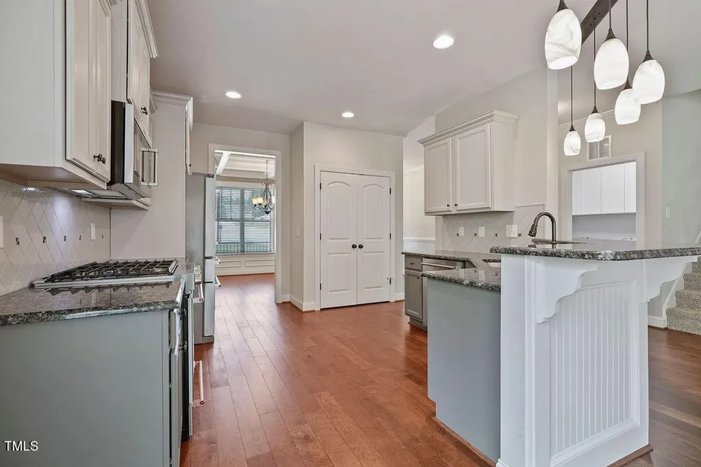 1124 Armsleigh Court Raleigh NC 27603