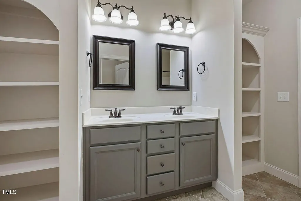 1124 Armsleigh Court Raleigh NC 27603