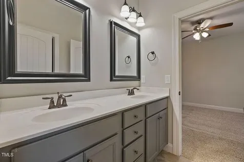 1124 Armsleigh Court Raleigh NC 27603