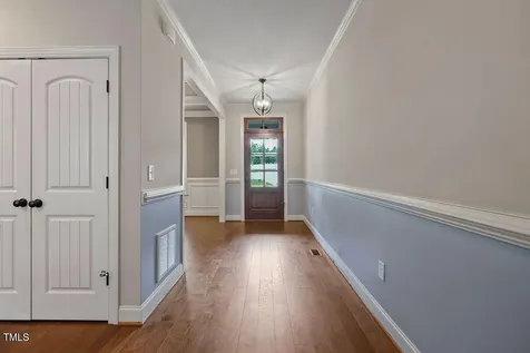 1124 Armsleigh Court Raleigh NC 27603