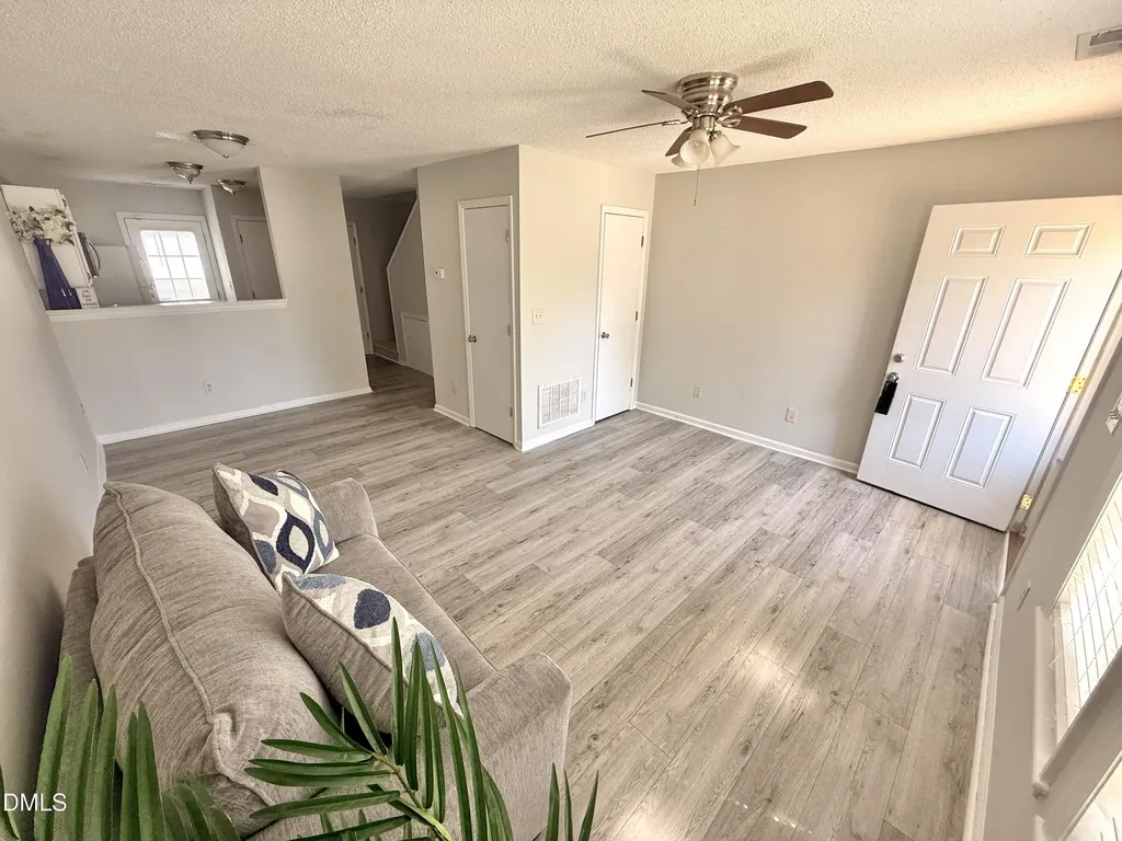 8253 Merriweather Circle Raleigh NC 27616