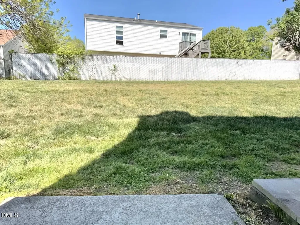 8253 Merriweather Circle Raleigh NC 27616