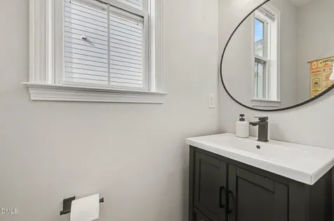 517 Village Loop Drive Apex NC 27502