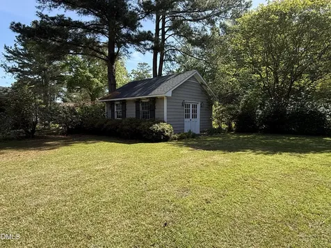 907 Chestnut Drive Smithfield NC 27577