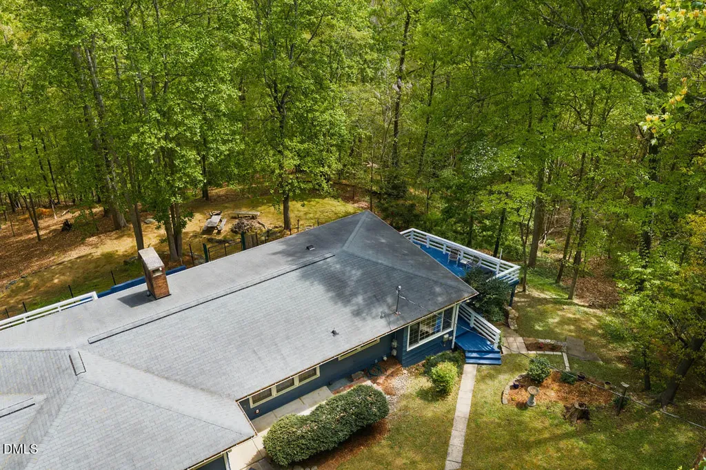 31 Mt Bolus Road Chapel Hill NC 27514