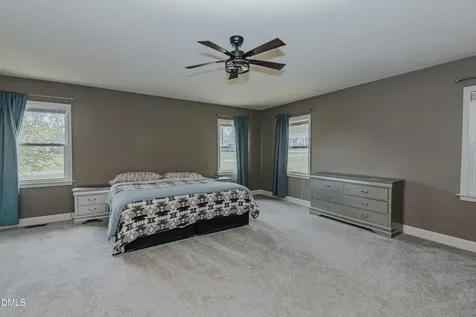 3244 Maple Avenue Burlington NC 27215