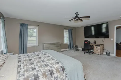 3244 Maple Avenue Burlington NC 27215