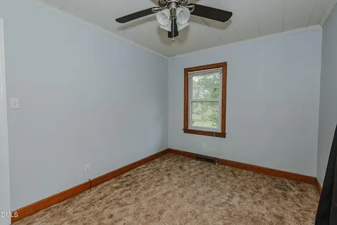 3244 Maple Avenue Burlington NC 27215