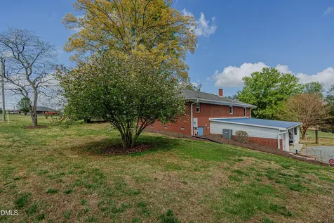 3244 Maple Avenue Burlington NC 27215