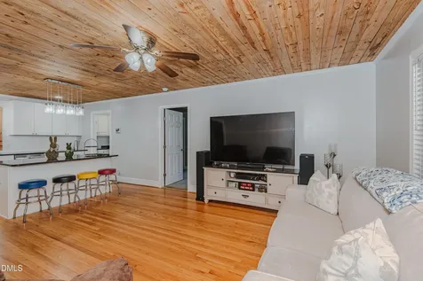 3244 Maple Avenue Burlington NC 27215