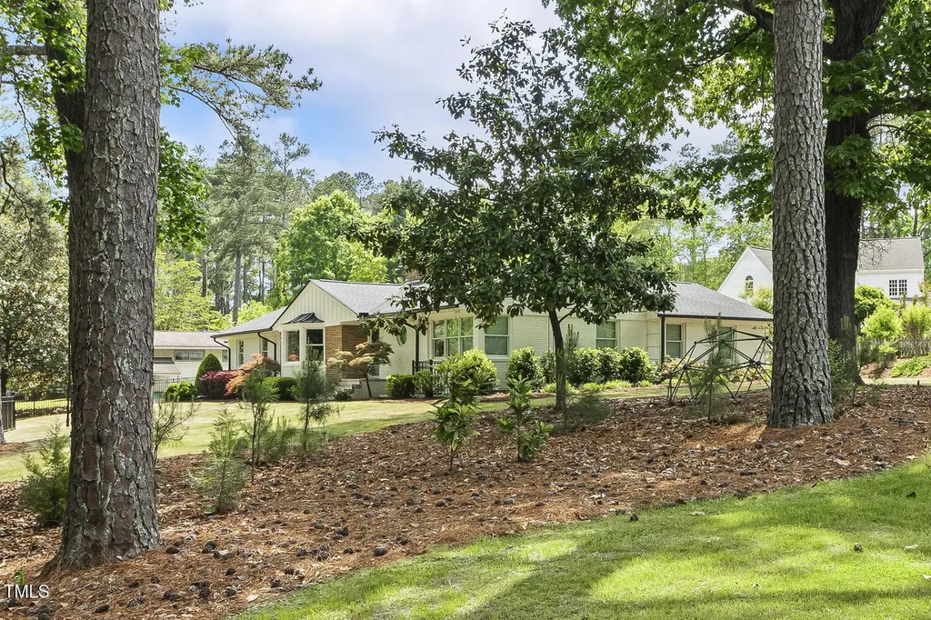 100 W Lakeside Drive Fuquay Varina NC 27526